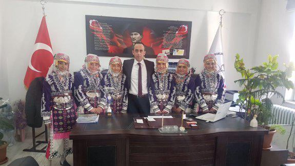 Bölge Finallerinde 3.olan Yavuz Selim Ortaokulu Müdürlüğümüzü Ziyaret etti...