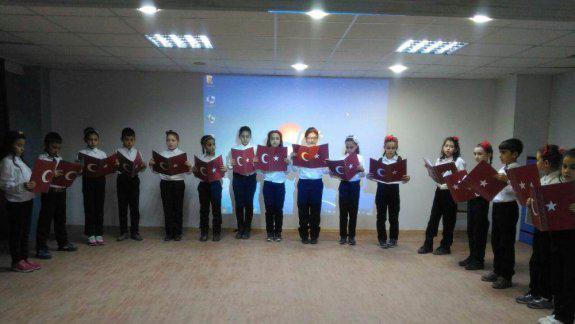 İstiklal Marşı´nın Kabulünün 97. Yıldönümü ve Mehmet Afik Ersoy´u Anma Günü Programı Çobanlar Ortaokulu Turkuaz Konferans Salonunda Kutlandı.