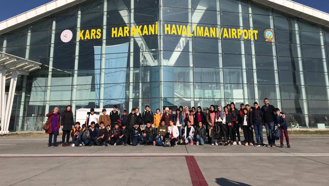 Biz Anadoluyuz Projesi Kapsamında İlçemiz Öğrencilerinin Kars Ziyareti